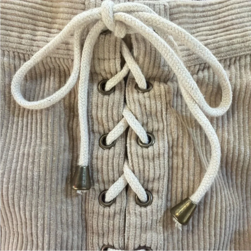 Kendall & Kylie Size M Tan Corduroy Skirt Front Lace Up Belt Loops See Descript - Picture 5 of 7